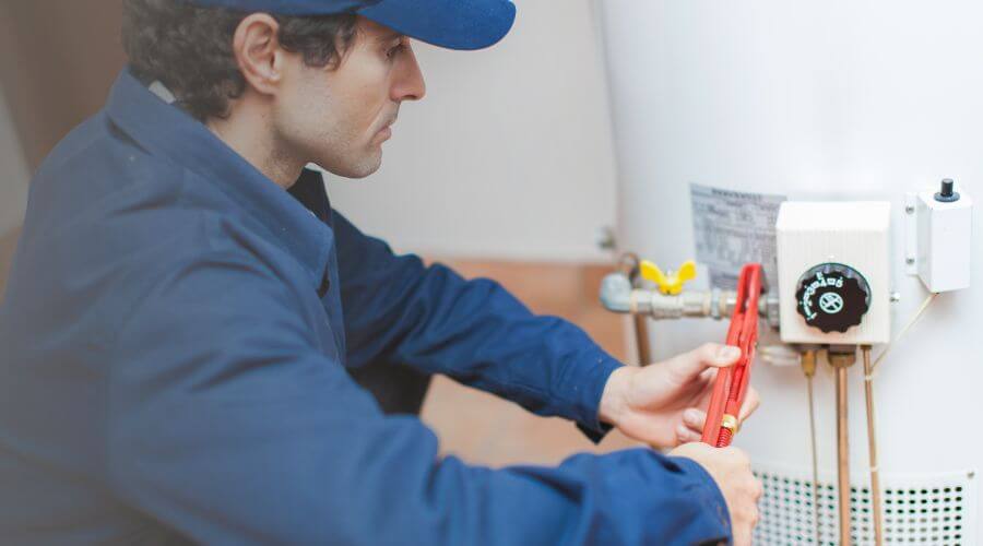 Expert burst pipe repair services in Ceiba, PR